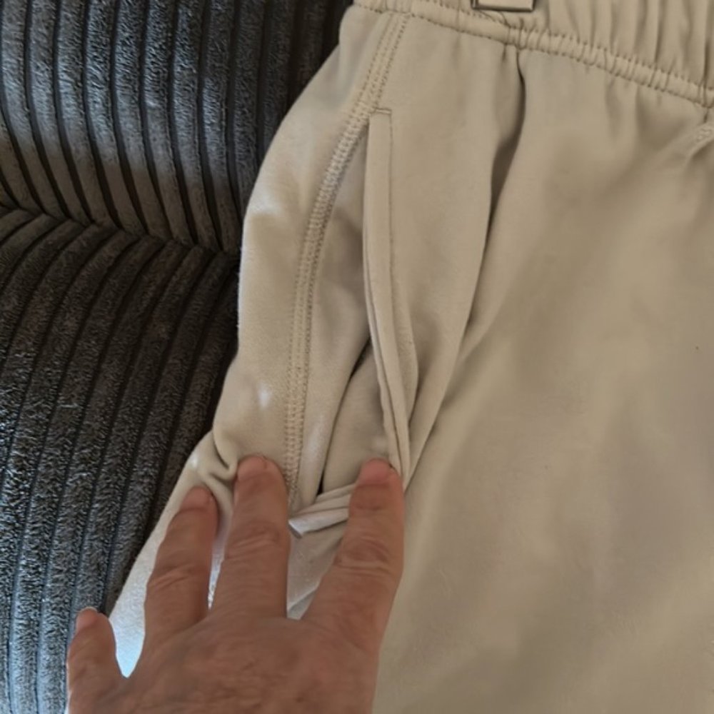 OLD NAVY high waisted sweatpants size medium but can fit a large - Picture 5 of 7
